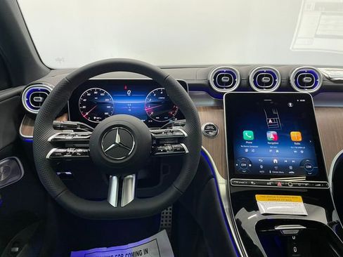New 2026 Mercedes-Benz GLC 300 4MATIC image 3
