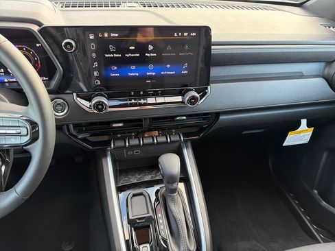 New 2026 Chevrolet Colorado W/T w/ WT Convenience Package II image 18