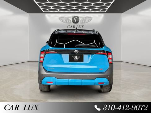 Used 2025 Nissan Kicks SR FWD image 4