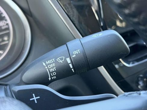 Used 2023 Toyota Camry SE image 15