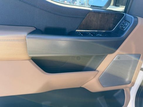 Used 2021 Ford F150 Lariat w/ Equipment Group 502A High image 10