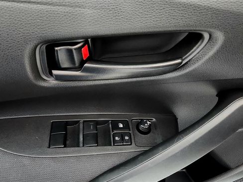 Certified 2022 Toyota Corolla LE w/ LE Convenience Package image 23