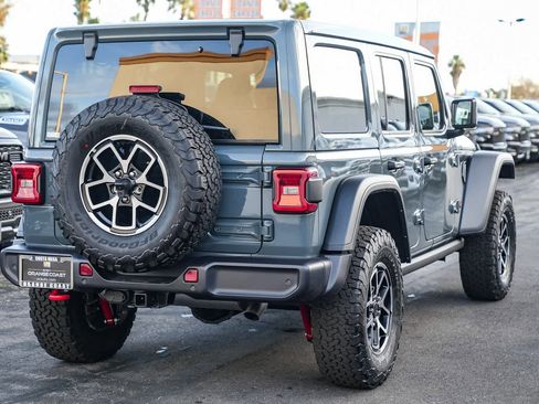 New 2025 Jeep Wrangler Unlimited Rubicon w/ Technology Group image 4