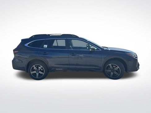 Used 2023 Subaru Outback Limited AWD/4WD image 9