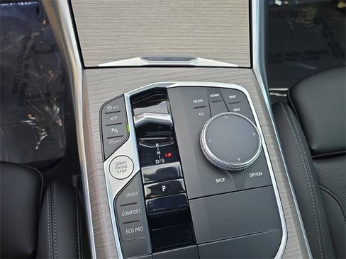 Used 2025 BMW 330i Sedan image 21