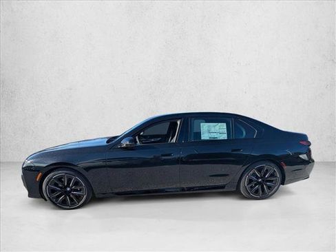 New 2026 BMW 740i w/ Premium Package RWD image 5
