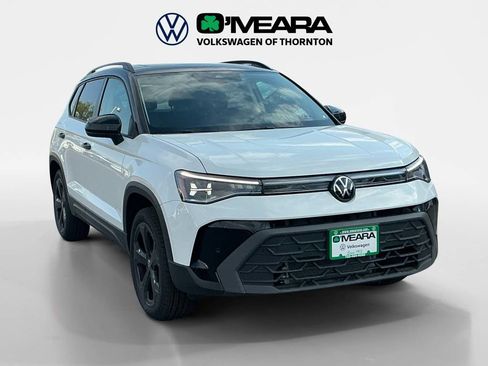 Used 2025 Volkswagen Taos SE AWD/4WD image 7