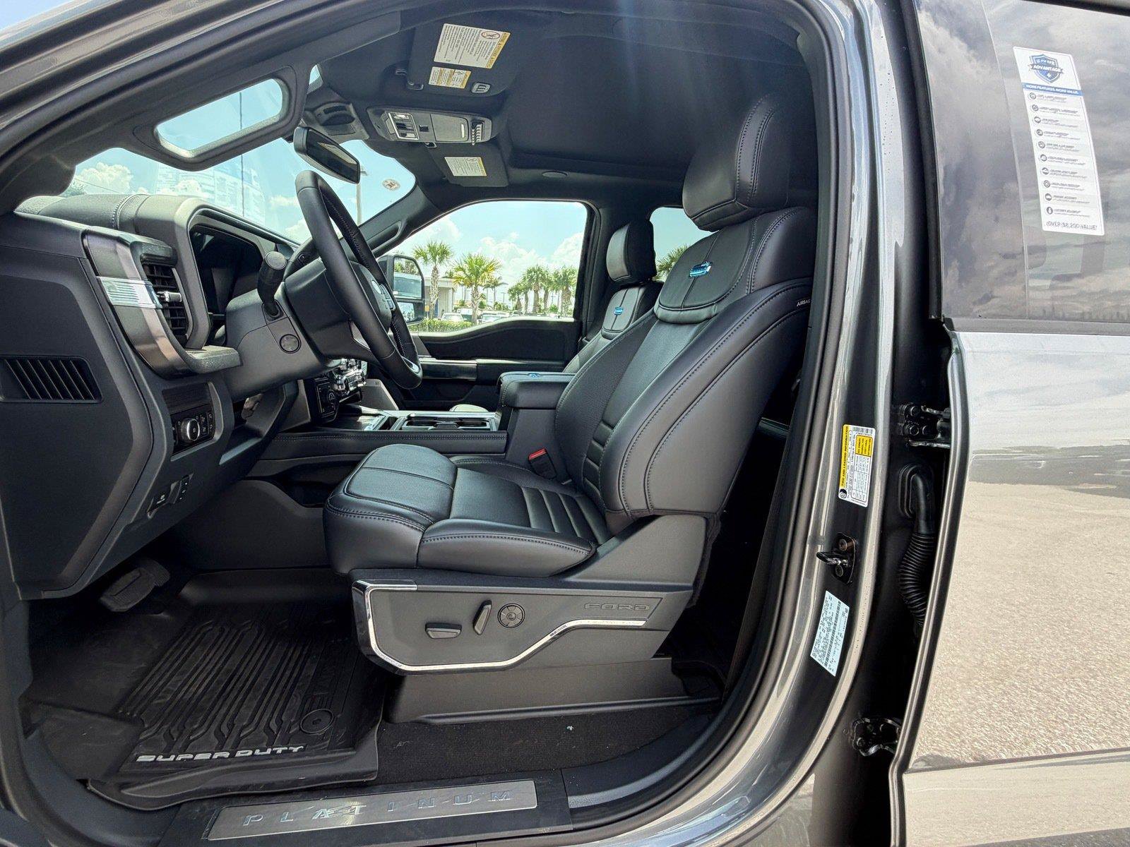 New 2026 Ford F350 Platinum w/ Tremor Off-Road Package AWD/4WD image 12