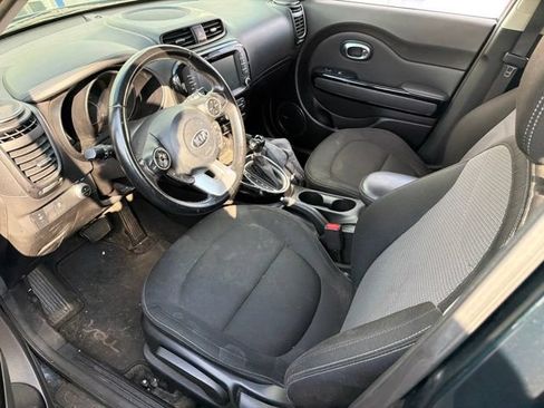 Used 2018 Kia Soul + w/ Audio Package FWD image 18