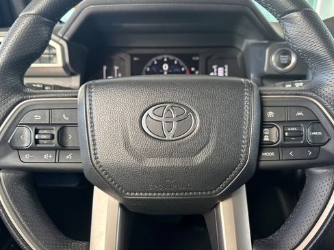 Certified 2025 Toyota 4Runner SR5 image 28