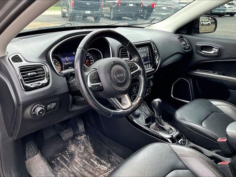 Used 2020 Jeep Compass Limited image 10