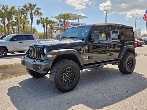Certified 2018 Jeep Wrangler Unlimited Sport S image 3
