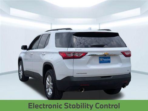 Used 2021 Chevrolet Traverse LT FWD image 4