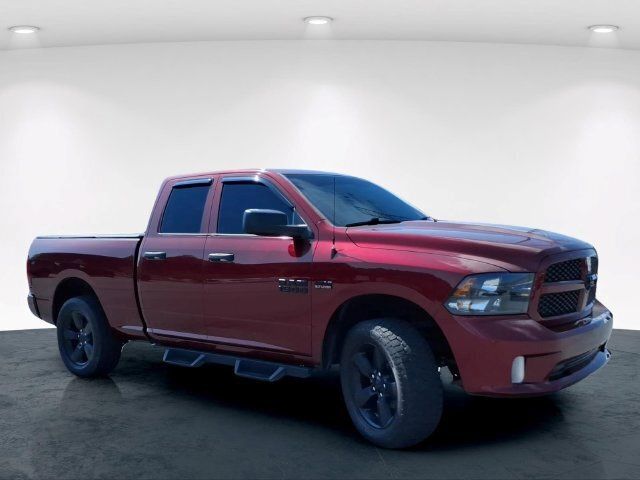 Used 2017 RAM 1500 Express w/ Express Value Package AWD/4WD image 4