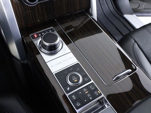 Used 2016 Land Rover Range Rover HSE image 31