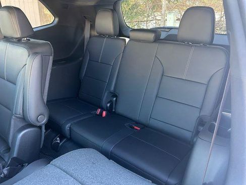 New 2026 GMC Acadia Elevation w/ Elevation Premium Package AWD/4WD image 16