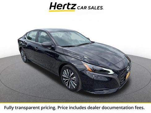 Used 2026 Nissan Altima 2.5 SV FWD image 1