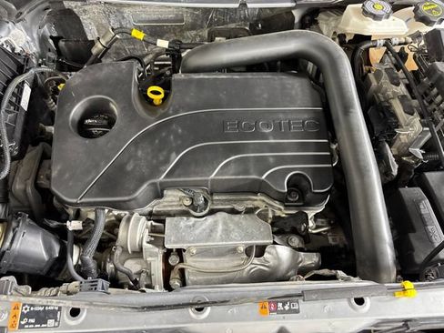 Used 2024 Chevrolet Equinox LT AWD/4WD image 41