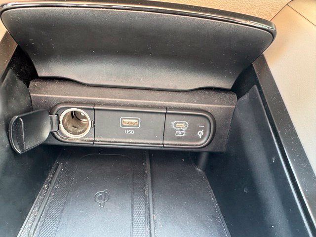Used 2025 Kia Telluride S FWD image 23
