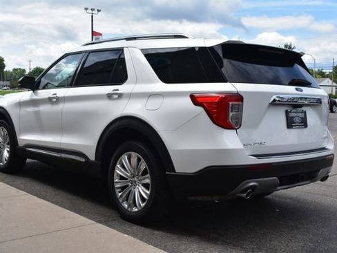 Used 2022 Ford Explorer Limited w/ Limited Technology Package AWD/4WD image 16