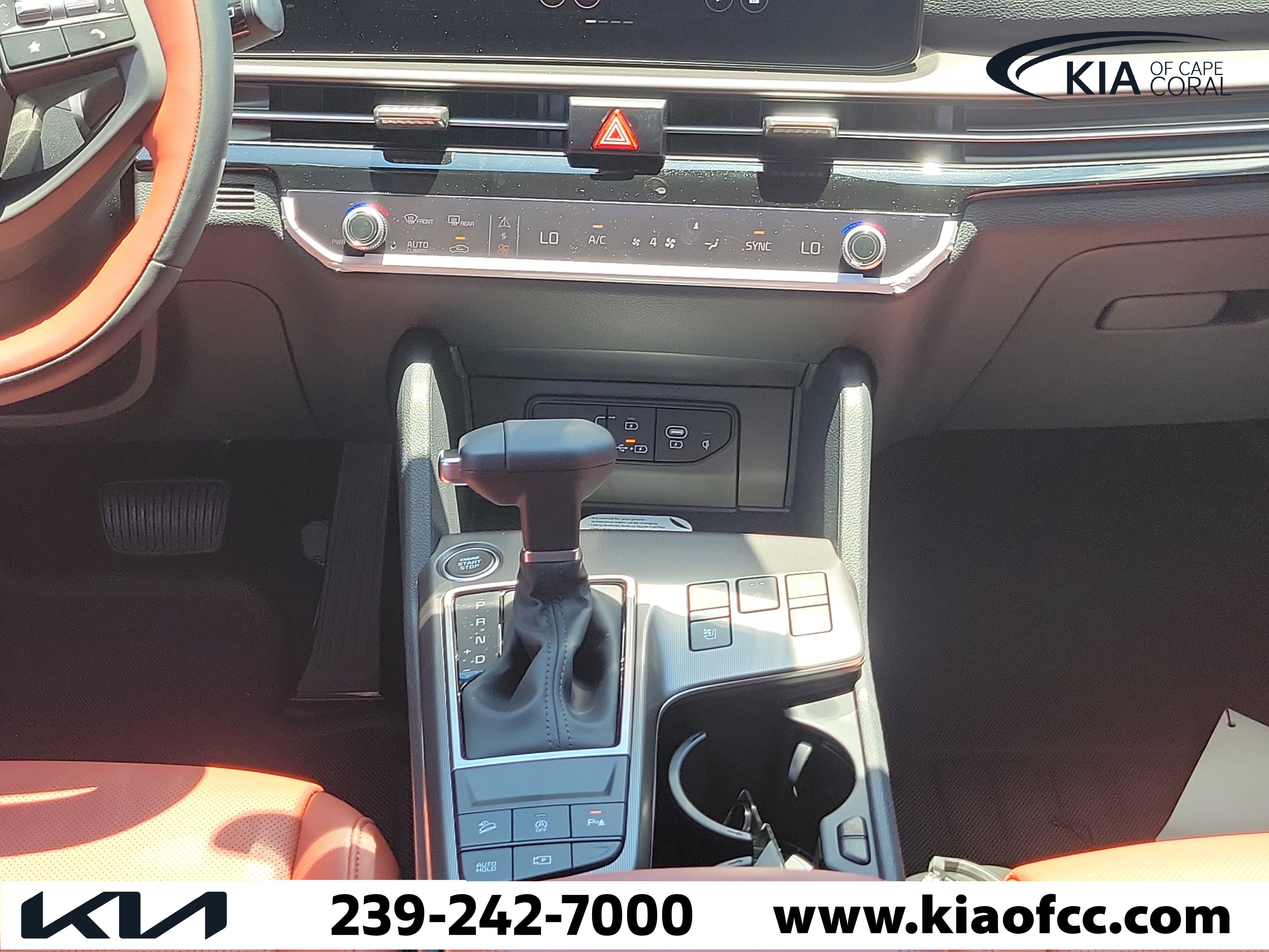 New 2026 Kia Sportage SX FWD image 19