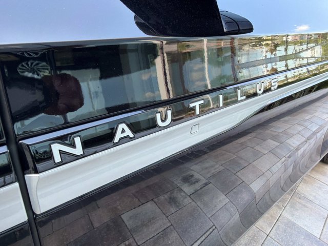 New 2026 Lincoln Nautilus Reserve AWD/4WD image 8