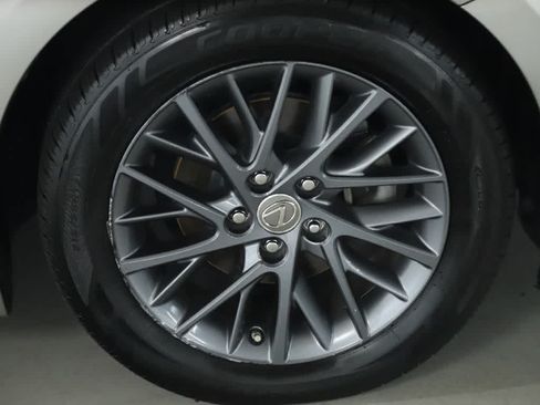Used 2018 Lexus ES 350 w/ Premier Package FWD image 10