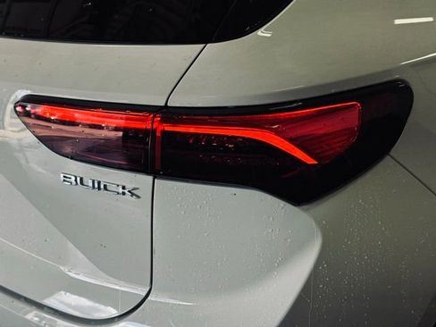 Used 2025 Buick Envision Sport Touring image 7