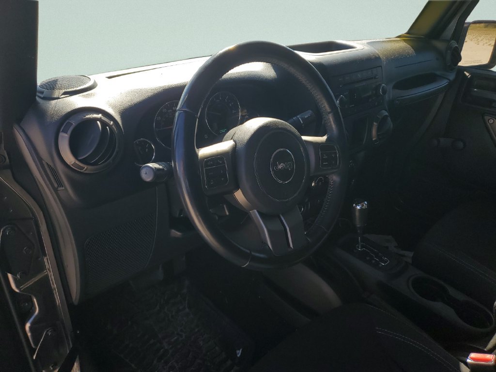Used 2018 Jeep Wrangler Sport AWD/4WD image 12