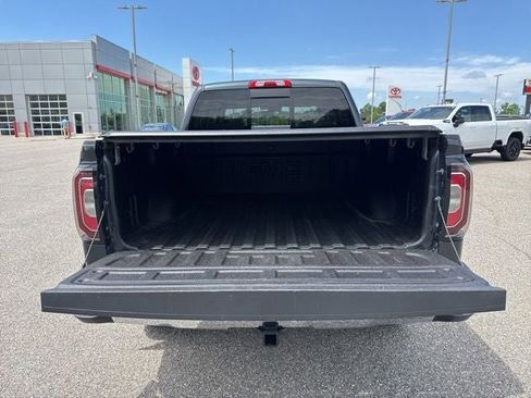Used 2018 GMC Sierra 1500 SLT AWD/4WD image 14