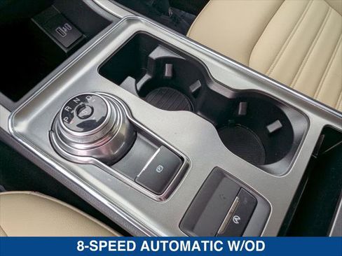 Certified 2022 Ford Edge SEL w/ Convenience Package image 19