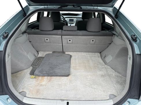 Used 2015 Toyota Prius Two FWD image 17