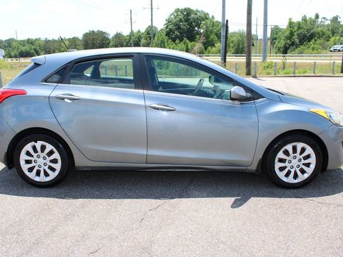 Used 2016 Hyundai Elantra GT FWD image 15