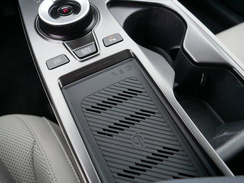 Certified 2024 Kia EV6 Wind w/ Wind Technology Package image 31