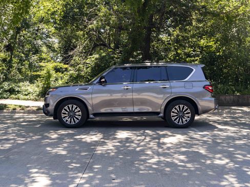 Used 2023 Nissan Armada SL w/ Midnight Edition Package RWD image 6