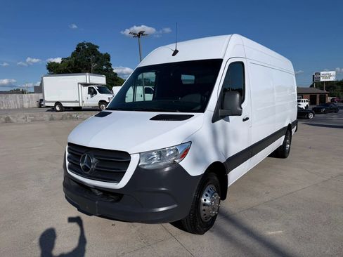 Used 2019 Mercedes-Benz Sprinter 170 Cargo w/ Acoustic Package image 1