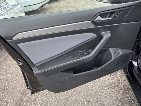 New 2026 Volkswagen Jetta SE FWD image 11