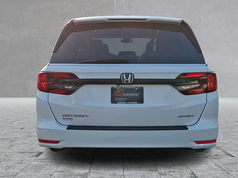 Used 2024 Honda Odyssey Sport image 5