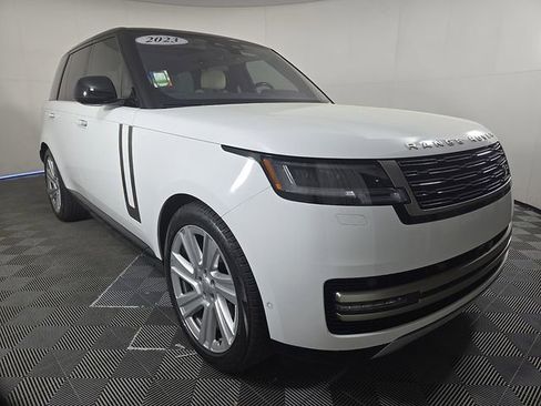 Used 2023 Land Rover Range Rover SE image 4