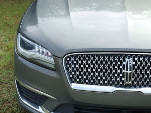 Used 2017 Lincoln MKZ Premiere image 12