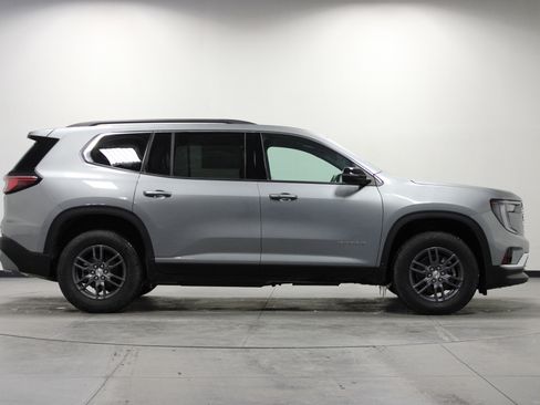 New 2025 GMC Acadia Elevation FWD image 3