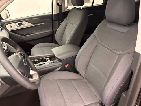 New 2026 Ford Explorer Active image 18