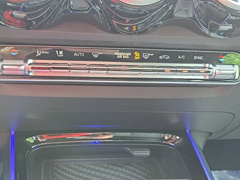 Certified 2026 Mercedes-Benz GLB 250 4MATIC image 23