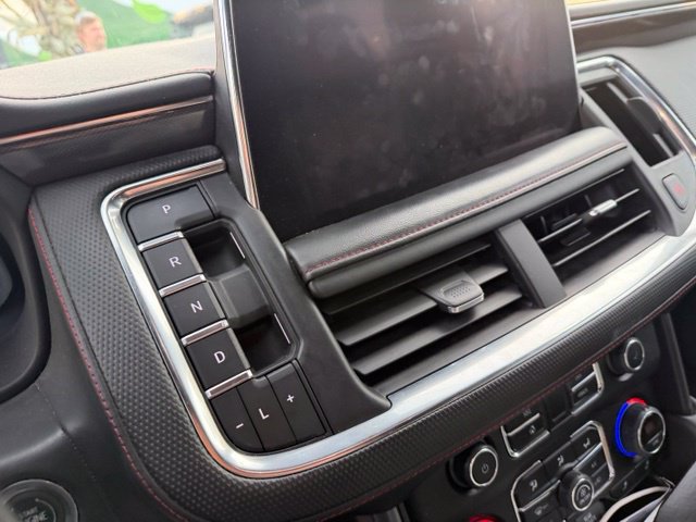 Used 2022 Chevrolet Suburban RST w/ Sport Performance Package AWD/4WD image 6