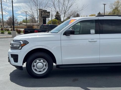 Used 2024 Ford Expedition Max XL AWD/4WD image 4