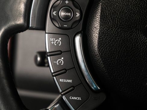 Used 2011 Land Rover Range Rover HSE AWD/4WD image 39