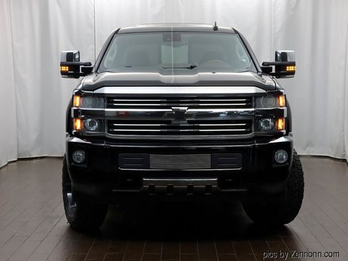 Used 2015 Chevrolet Silverado 2500 High Country w/ Duramax Plus Package AWD/4WD image 5