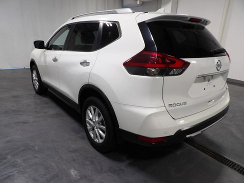 Used 2019 Nissan Rogue SV AWD/4WD image 7