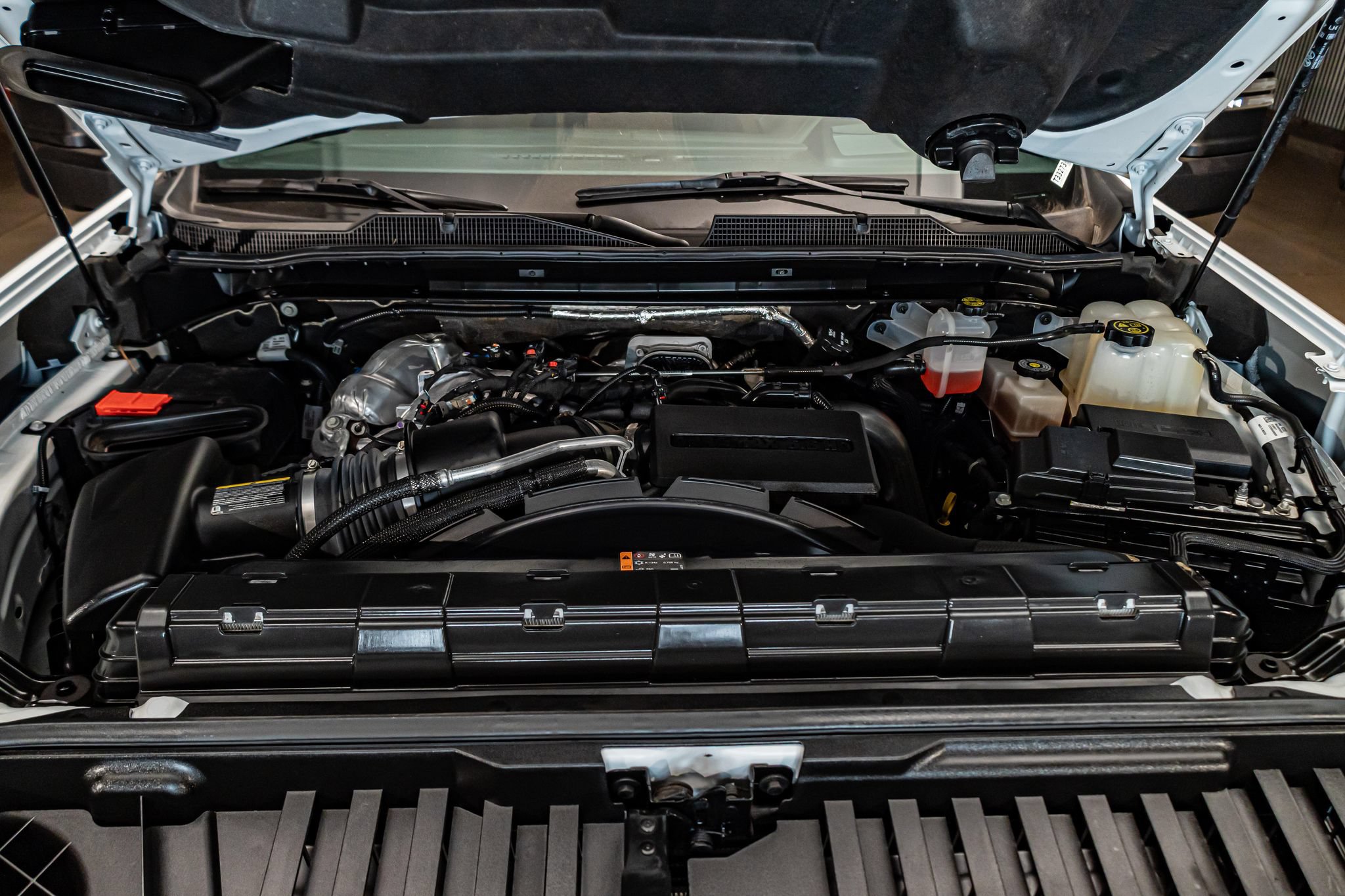 Used 2024 Chevrolet Silverado 2500 High Country w/ High Country Premium Package AWD/4WD image 44