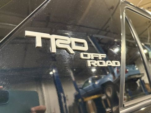 Used 2024 Toyota 4Runner TRD Off-Road Premium image 10